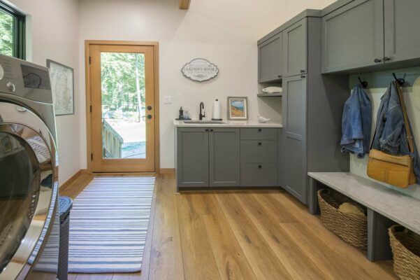 Bear Creek Cedar Homes | Custom Lindal OM Studio Avalon - 10