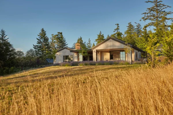 Custom home - 42128_Exterior_Custom_Lopez_WA (18)