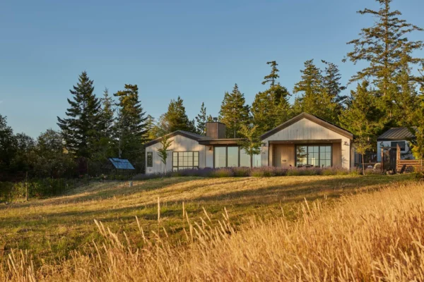 Custom home - 42128_Exterior_Custom_Lopez_WA (2)