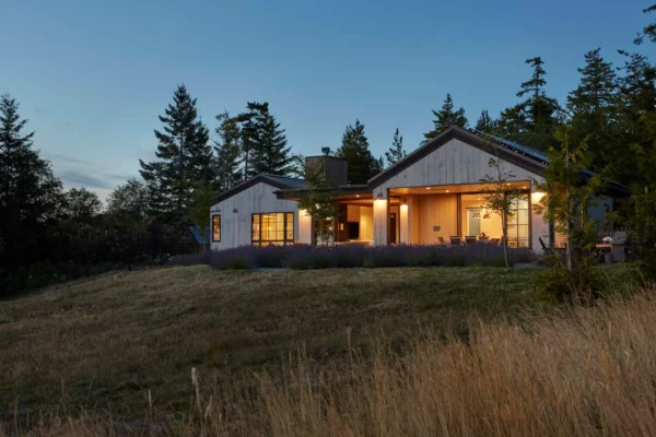 Custom home - 42128_Exterior_Custom_Lopez_WA (38)